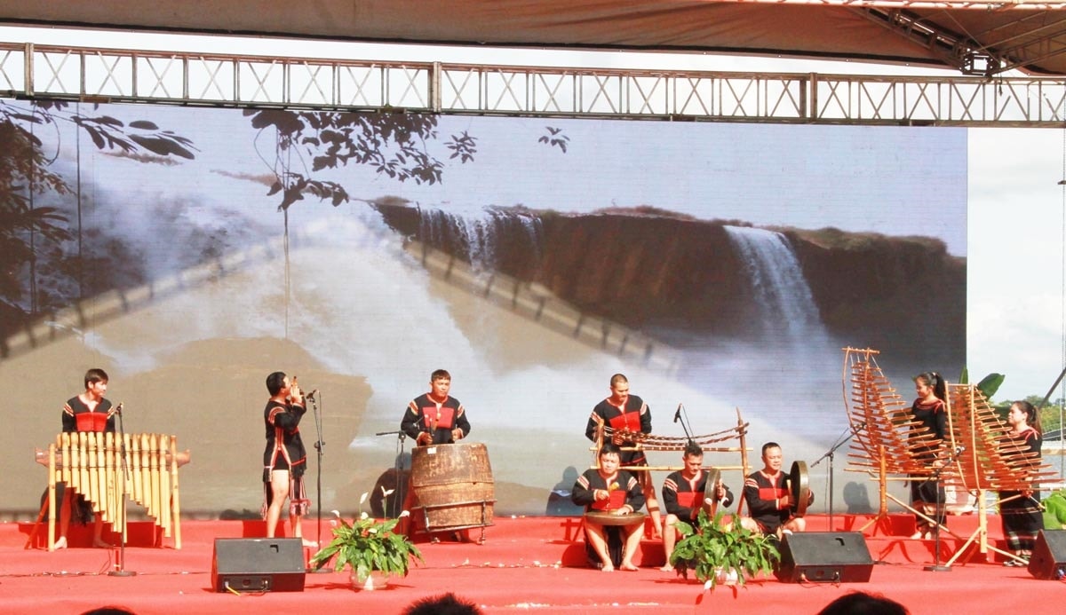 Chương trình văn nghệ chào mừng