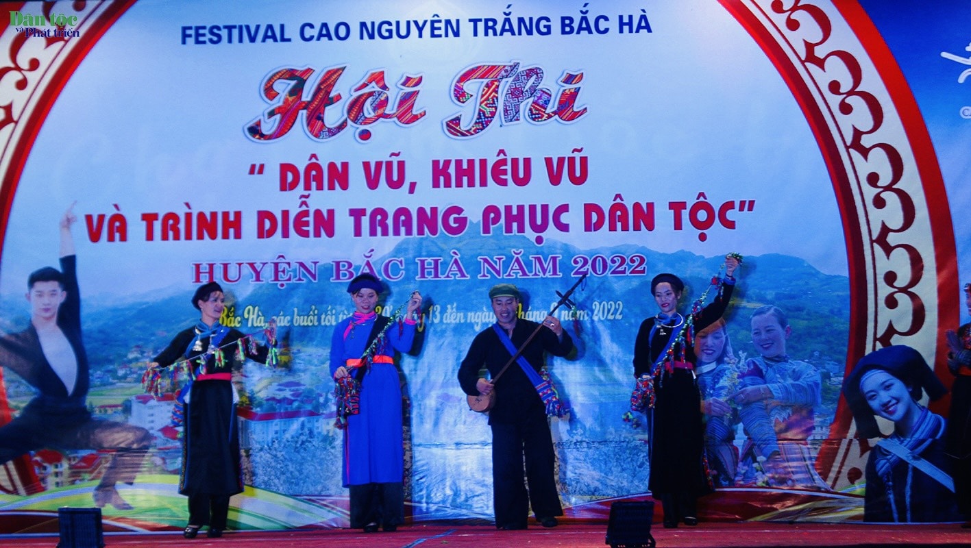Trang phục dân tộc Tày