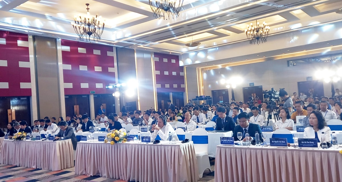Toàn cảnh Diễn đàn Toàn cảnh Diễn đàn