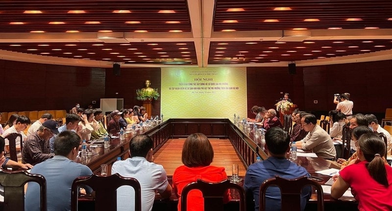 Toàn cảnh Hội nghị triển khai công tác xây dựng hồ sơ di sản văn hoá phi vật thể Mo Mường trên địa bàn TP. Hà Nội Toàn cảnh Hội nghị triển khai công tác xây dựng hồ sơ di sản văn hoá phi vật thể Mo Mường trên địa bàn TP. Hà Nội