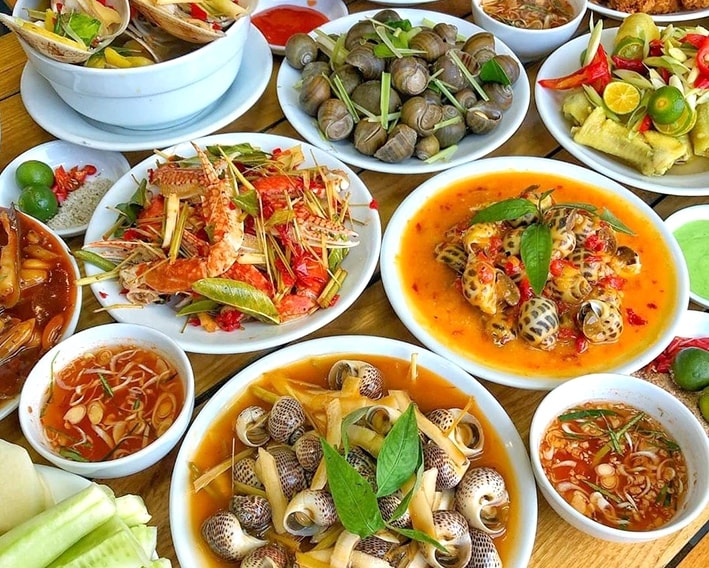 Đặc sản ốc hương, ốc đỏ môi, ốc móng tay, ốc đá, ốc bông của TP Hải Phòng.