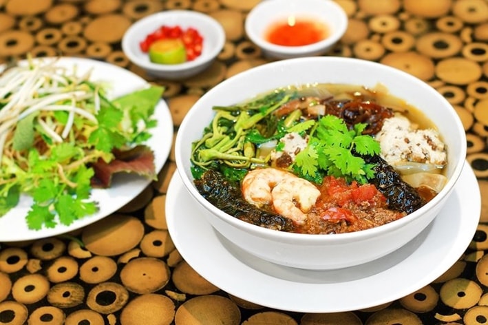Đặc sản bánh đa cua của Hải Phòng