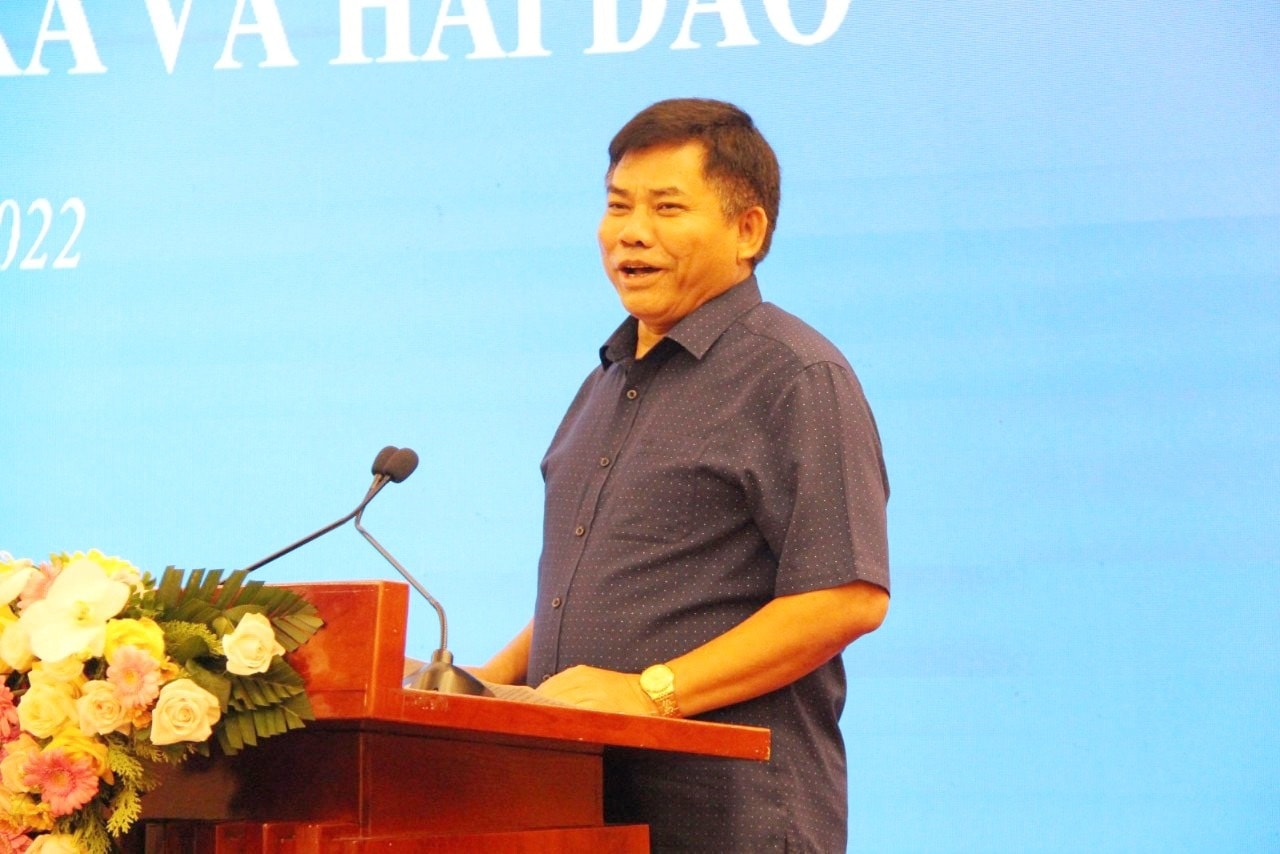 Thứ trưởng, Phó Chủ nhiệm Ủy ban Dân tộc Y Thông phát biểu tại diễn đàn 