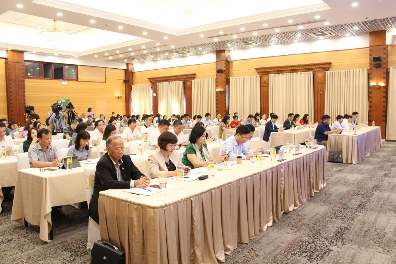 Các đại biểu tham dự Diễn đàn