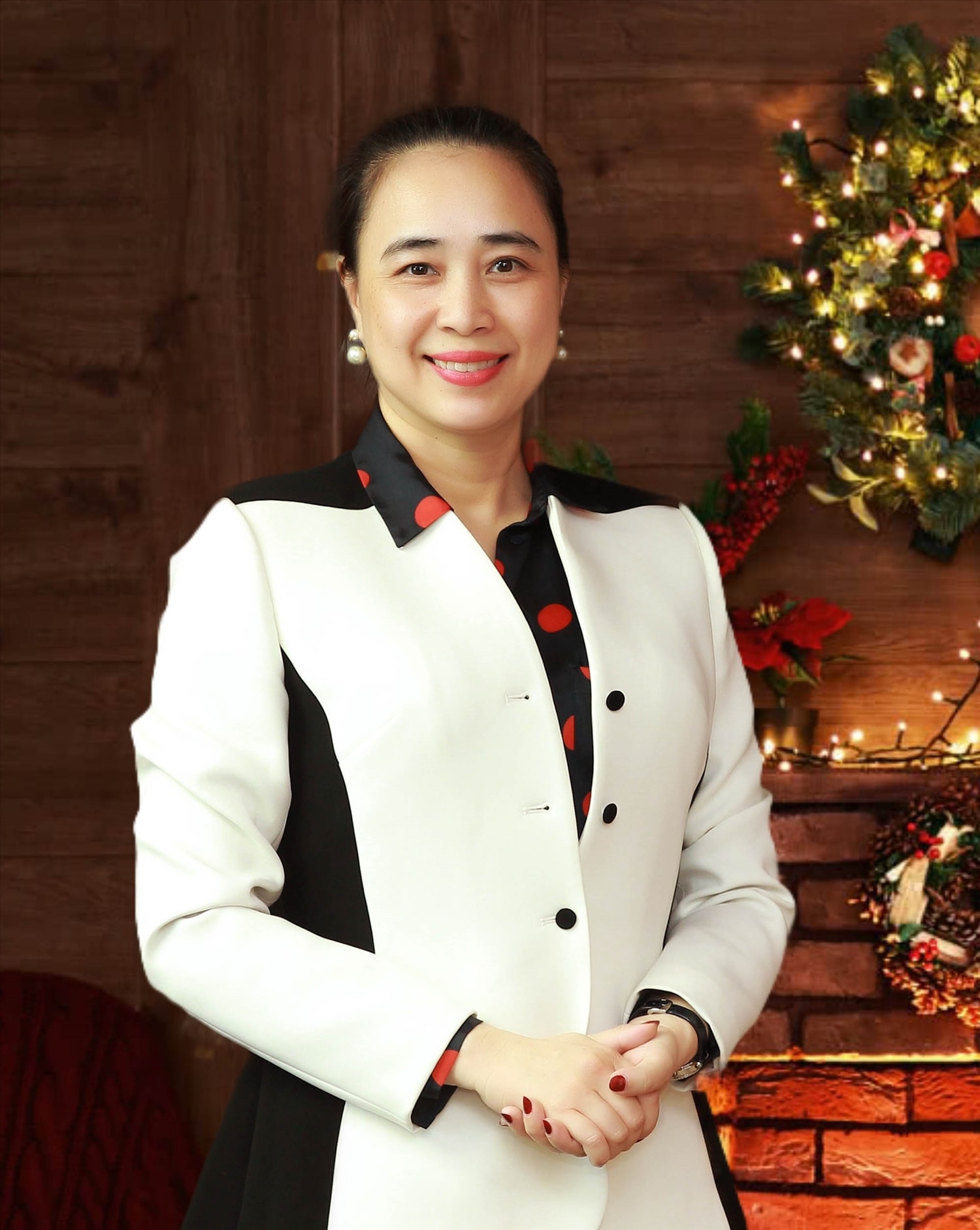 Bà Đỗ Nguyệt Ánh - Chủ tịch HĐTV EVNNPC Bà Đỗ Nguyệt Ánh - Chủ tịch HĐTV EVNNPC
