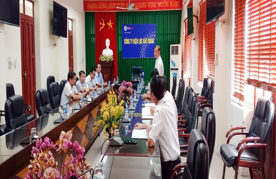 PC Bắc Giang làm việc với trường ĐH Bách Khoa về đo sóng hài PC Bắc Giang làm việc với trường ĐH Bách Khoa về đo sóng hài