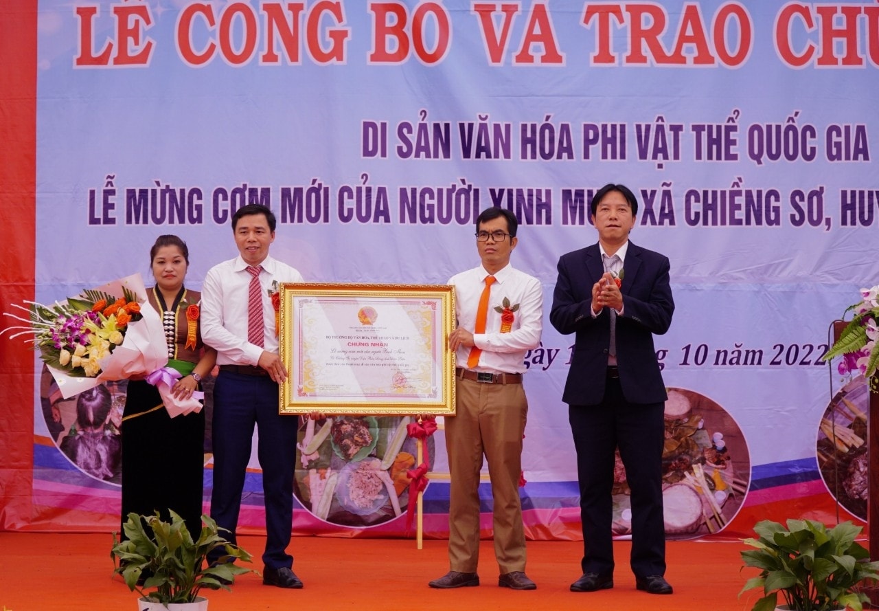 Tỉnh Điện Biên đón nhận bằng Lễ Mừng cơm mới của người Xinh Mun (Điện Biên) công nhận là di sản văn hóa phi vật thể quốc gia Lễ Mừng cơm mới của người Xinh Mun (Điện Biên) công nhận là di sản văn hóa phi vật thể quốc gia