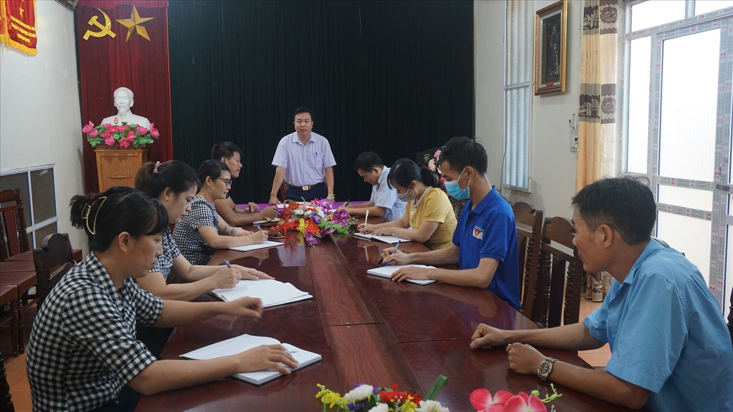 Hàng tháng Ban tuyên vận xã Xuân Quang đều tổ chức giao ban định kỳ với các Tổ tuyên vận 