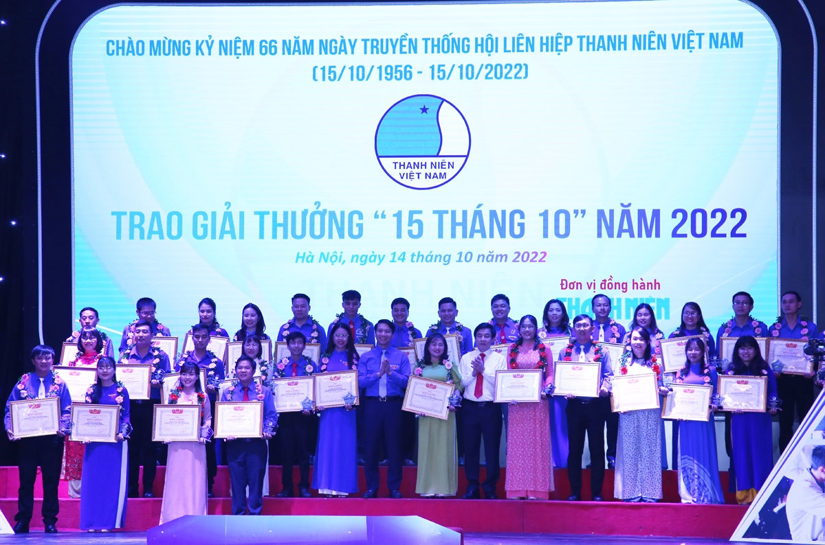 55 cá nhân có nhiều thành tích tiêu biểu, xuất sắc trong công tác Hội và phong trào thanh niên nhận Giải thưởng 
