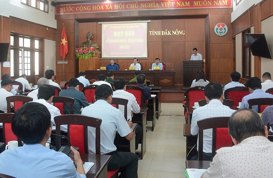 Quang cảnh buổi họp báo