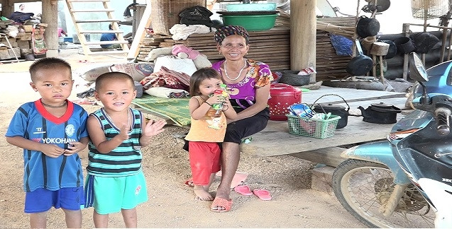 Niềm vui của người dân bản Na Chừa, xã Mường Chanh (Mường Lát) tại khu ở mới