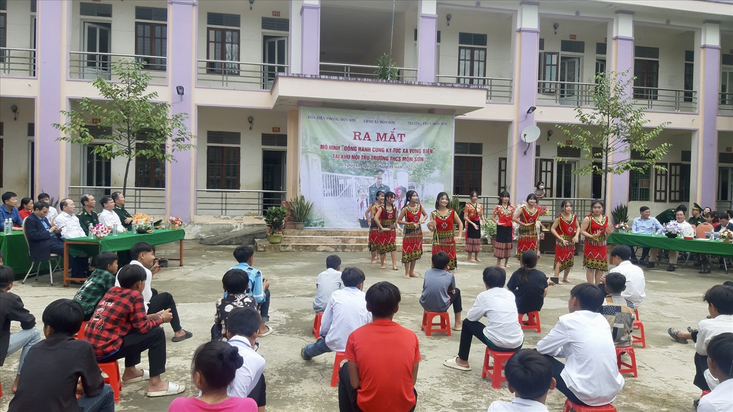 Nghệ An: Ra mắt mô hình “Ký túc xá vùng biên” tại khu nội trú Trường THCS Môn Sơn 