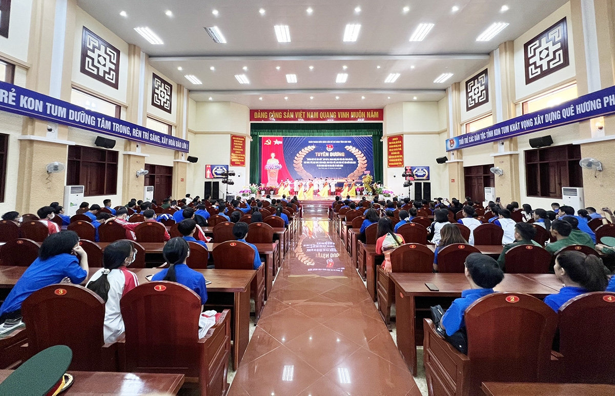 Quang cảnh Lễ tuyên dương