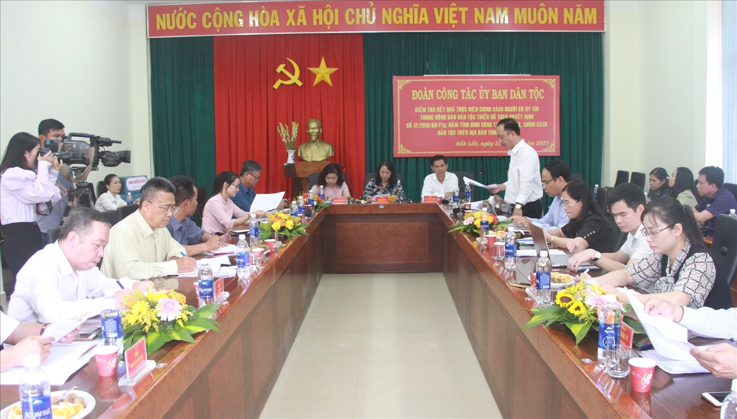 Thứ trưởng, Phó chủ nhiệm Ủy ban Dân tộc kiểm tra chính sách Người có uy tín tại tỉnh Đắk Lắk Thứ trưởng, Phó Chủ nhiệm Ủy ban Dân tộc kiểm tra chính sách Người có uy tín tại tỉnh Đắk Lắk