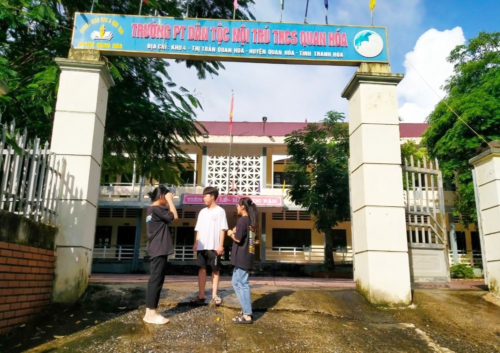 Trường PTDT Nội trú THCS Quan Hóa nơi xét tuyển sai quy định 43 học sinh Trường PTDT Nội trú THCS Quan Hóa nơi xét tuyển sai quy định 43 học sinh