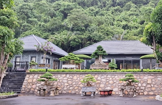 Công trình xây dựng trái phép với nhiều hạng mục khang trang của hộ ông Phạm Thanh Quý khiến nhiều cán bộ xã Hà Long bị xử lý kỷ luật Công trình xây dựng trái phép với nhiều hạng mục khang trang của hộ ông Phạm Thanh Quý khiến nhiều cán bộ xã Hà Long bị xử lý kỷ luật