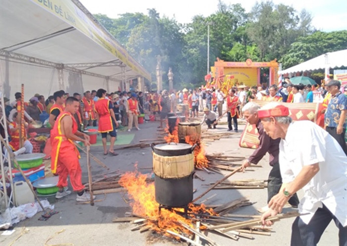Đặc sắc lễ hội bánh chưng, bánh giầy ở Sầm Sơn Đặc sắc lễ hội bánh chưng, bánh giầy ở Sầm Sơn