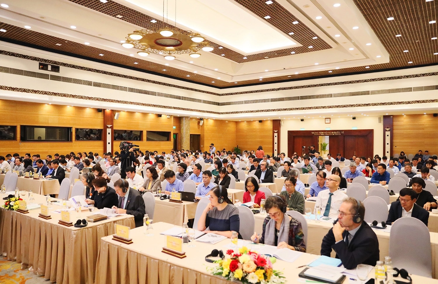 Các đại biểu tham dự Hội thảo