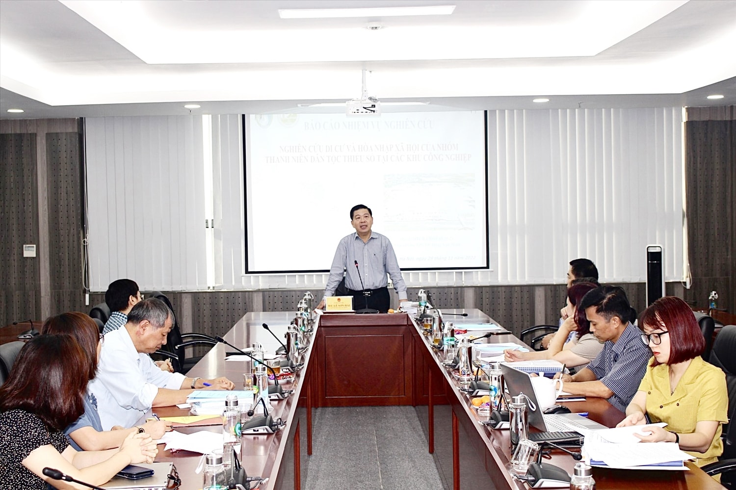 Ts. Lê Sơn Hải - Thứ trưởng, Phó Chủ nhiệm, Chủ tịch Hội đồng KH&CN của UBDT đã chủ trì buổi nghiệm thu đề tài 