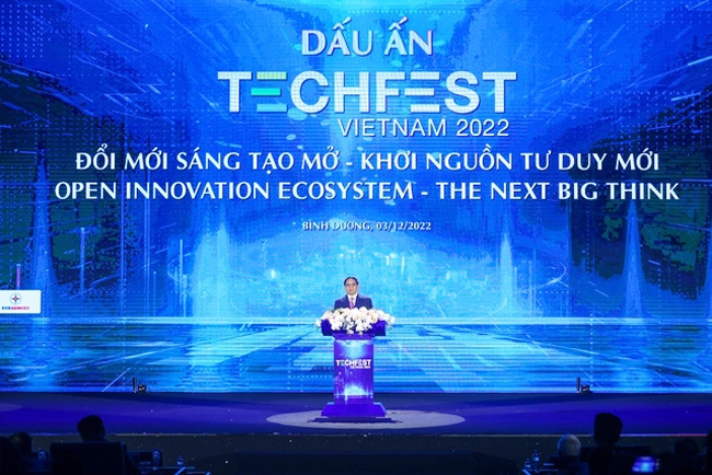 Thủ tướng: Tôi hết sức ủng hộ và khẳng định, việc phát triển một môi trường thuận lợi cho khởi nghiệp, đổi mới sáng tạo, một hệ sinh thái khởi nghiệp sáng tạo là vô cùng cần thiết và quý giá. (Ảnh: VGP/Nhật Bắc)