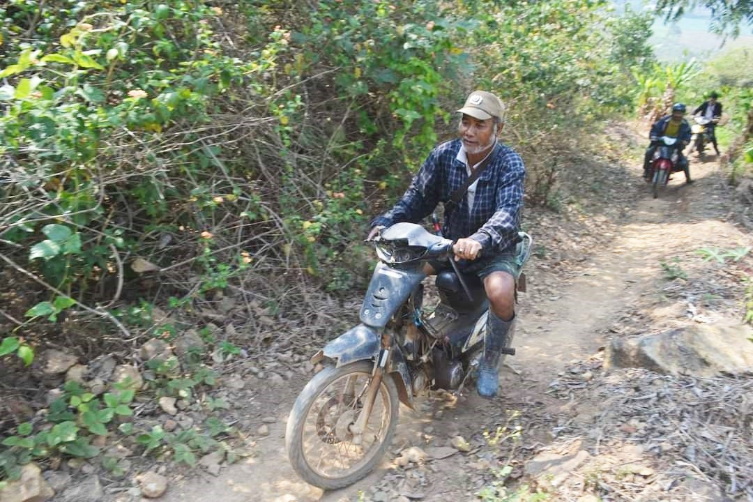 Già làng K’Ten trả ơn rừng