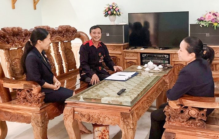 Ông Triệu Văn Chính, là một trong những Người có uy tín ở huyện Ngọc Lặc có nhiều đóng góp trong công tác tuyên truyền, vận động Nhân dân phát triển kinh tế, xây dựng gia đình văn hóa