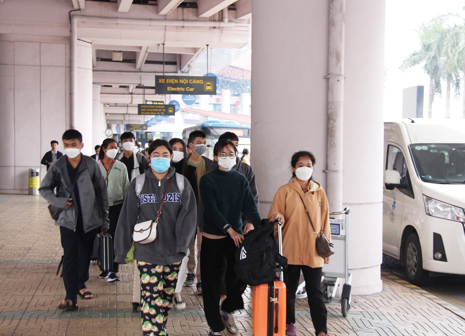 Lễ Tuyên dương HSSV-TN DTTS xuất sắc, tiêu biểu năm 2022: Nhóm HSSV-TN đầu tiên đã về tới Thủ đô 3