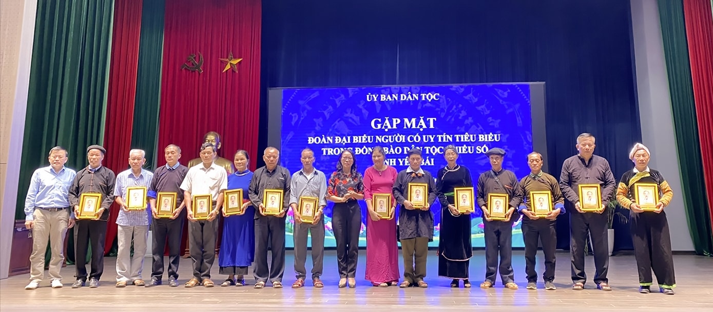 Yên Bái: Người có uy tín tiên phong trong phát triển kinh tế 2