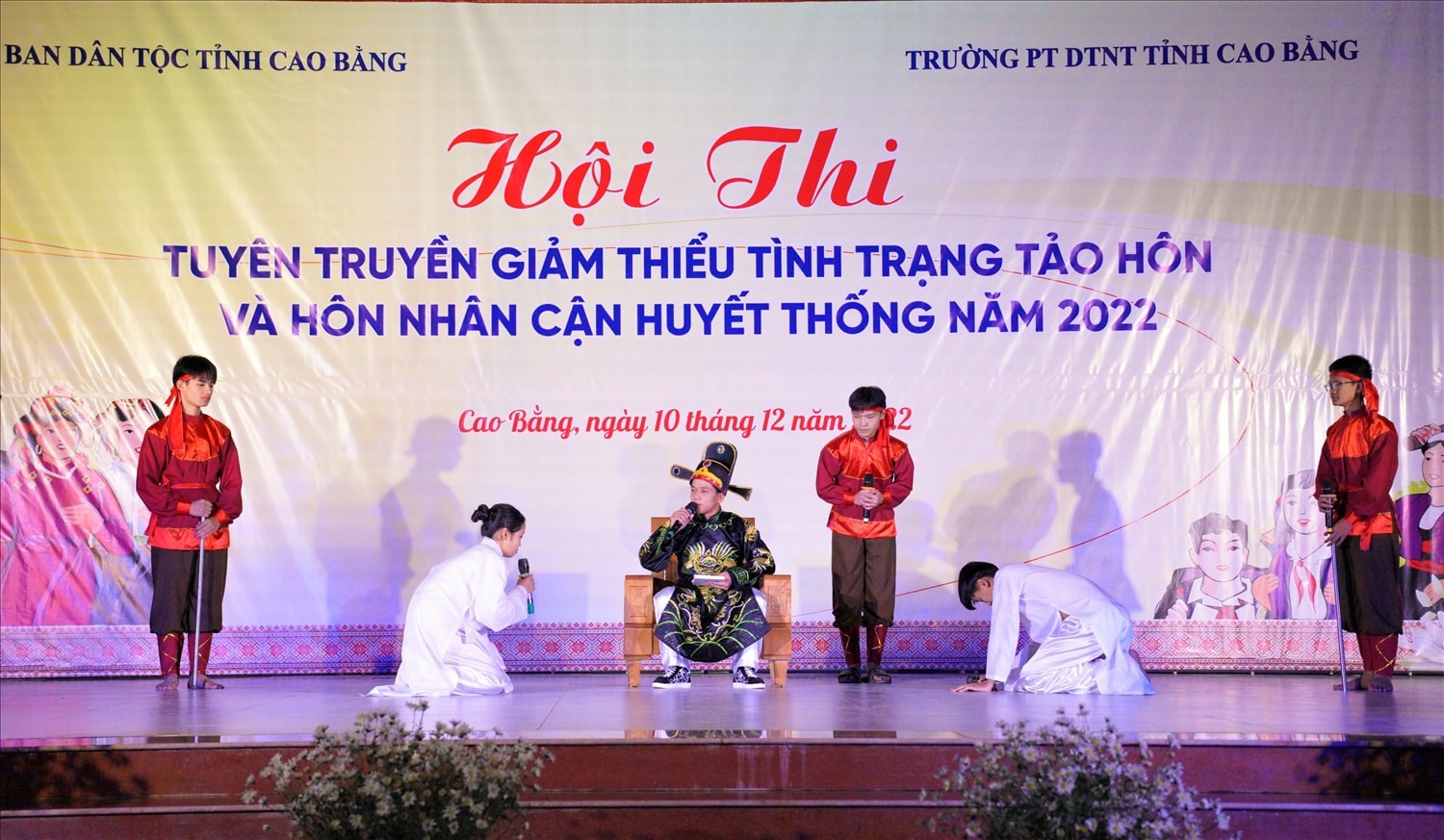 Chương trình phối hợp giữa Ban Dân tộc tỉnh Cao Bằng và Trường THPTDTNT tuyên truyền giảm thiểu tình trạng tảo hôn và hôn nhân cận huyết năm 2022 Chương trình phối hợp giữa Ban Dân tộc tỉnh Cao Bằng và Trường THPTDTNT tuyên truyền giảm thiểu tình trạng tảo hôn và hôn nhân cận huyết năm 2022