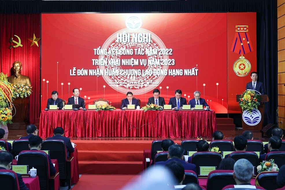 Bộ trưởng Bộ Thông tin và Truyền thông Nguyễn Mạnh Hùng phát biểu - Ảnh: VGP/Nhật Bắc Bộ trưởng Bộ Thông tin và Truyền thông Nguyễn Mạnh Hùng phát biểu - Ảnh: VGP/Nhật Bắc