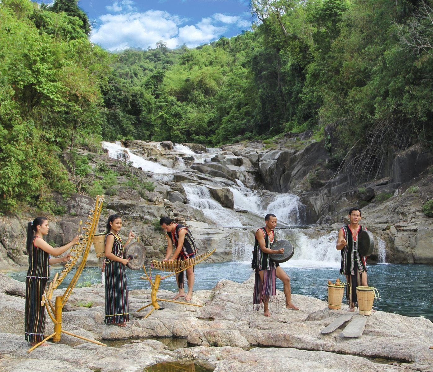 (CĐ Hoàng Thanh): Phát triển du lịch ở Khánh Hòa: Từng bước khai thác “mỏ vàng” vùng đồng bào DTTS và miền núi 4