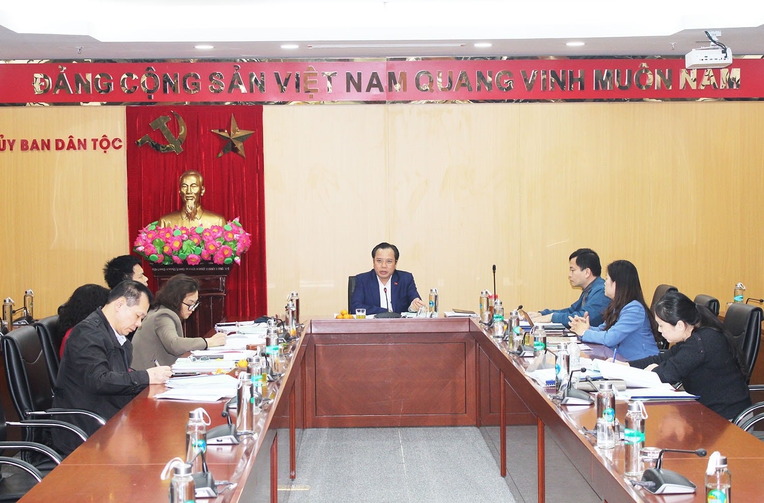 Ts. Nguyễn Sỹ Tá - Vụ trưởng Vụ Tổng hợp (UBDT) chủ trì buổi nghiệm thu dự án Ts. Nguyễn Sỹ Tá - Vụ trưởng Vụ Tổng hợp (UBDT) chủ trì buổi nghiệm thu dự án