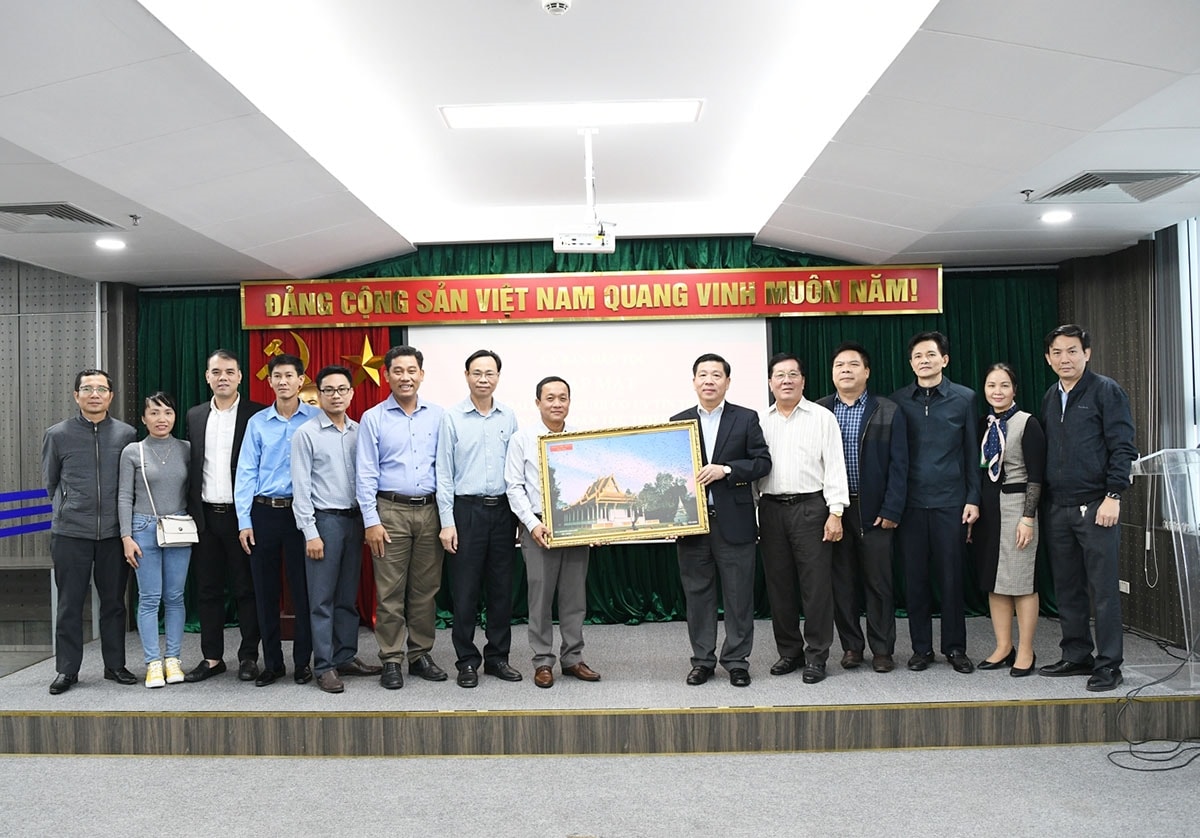 (TIN UB) Ủy ban Dân tộc gặp mặt Đoàn đại biểu Người có uy tín trong đồng bào DTTS tỉnh Sóc Trăng 7