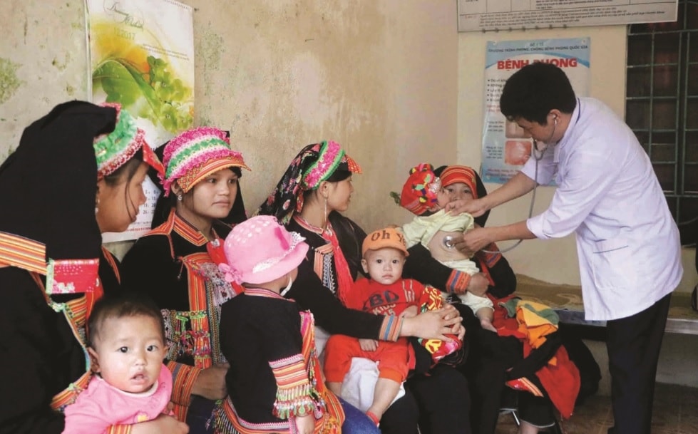 Chính sách hỗ trợ BHYT cho đồng bào DTTS vùng đặc biệt khó khăn giúp người dân tiếp cận tốt hơn với các dịch vụ y tế