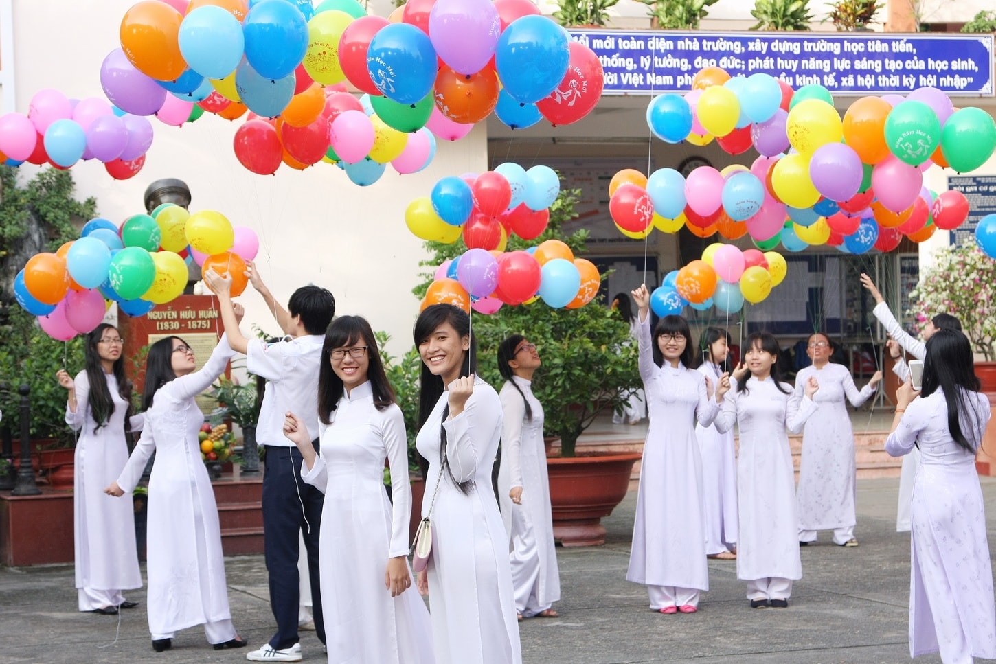 Sự nghiệp giáo dục và đào tạo Thủ đô có những chuyển biến toàn diện, đều khắp ở các cấp học, nhà trường, các loại hình giáo dục Sự nghiệp giáo dục và đào tạo Thủ đô có những chuyển biến toàn diện, đều khắp ở các cấp học, nhà trường, các loại hình giáo dục