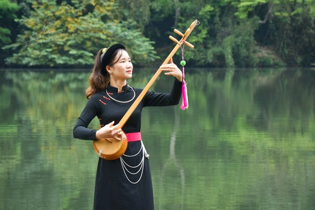 Hát Then trên hồ Nà Nưa
