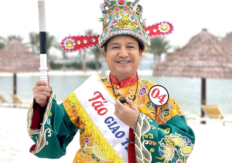 Nghệ sĩ Chí Trung chia sẻ hình ảnh Táo Giao thông. Nghệ sĩ Chí Trung chia sẻ hình ảnh Táo Giao thông.