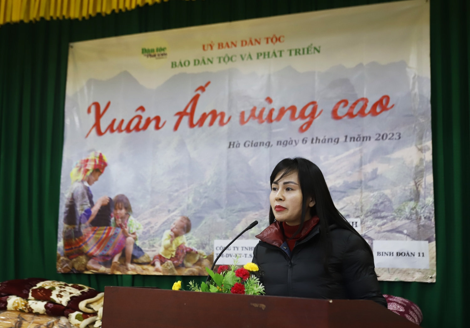 Phó Tổng Biên tập Báo Dân tộc và Phát triển Hoàng Thị Thanh phát biểu tại Chương trình