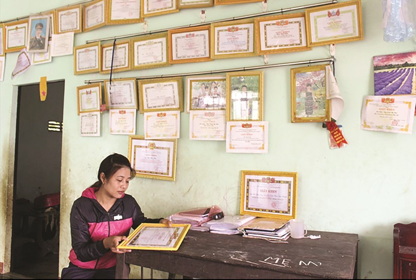 Chị Bàn Mùi Khe - Người có uy tín thôn Đại Thành, xã Ea M’droah  có nhiều đóng góp trong tuyên truyền phòng ngừa tảo tôn, hôn nhân cận huyết thống