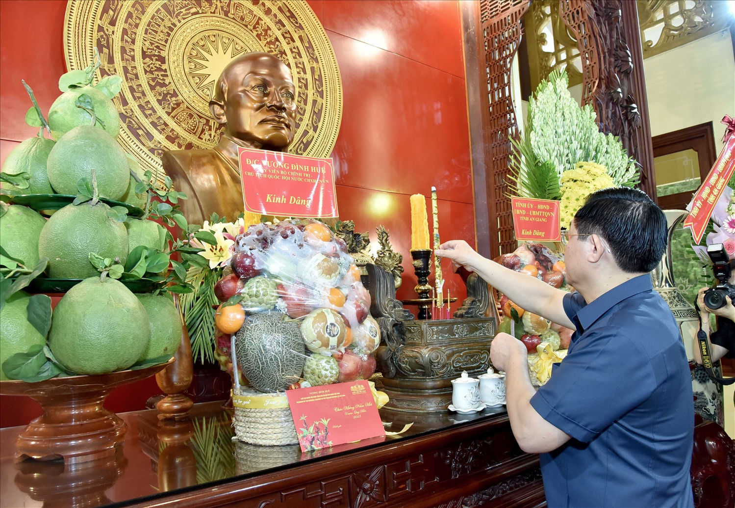 Chủ tịch Quốc hội Vương Đình Huệ thăm và chúc Tết cán bộ, chiến sĩ Bộ Chỉ huy quân sự tỉnh An Giang 8