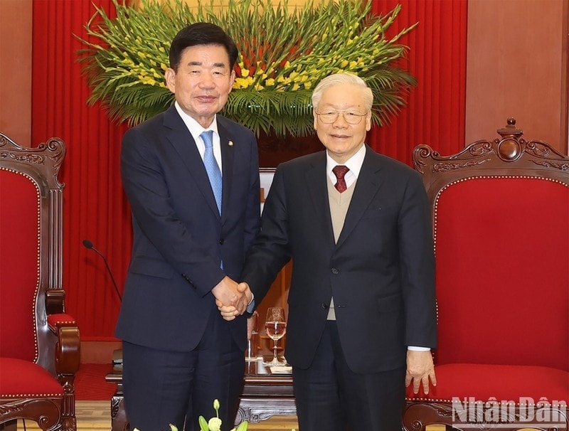 Tổng Bí thư Nguyễn Phú Trọng và Chủ tịch Quốc hội Hàn Quốc Kim Jin-pyo tại buổi tiếp.
