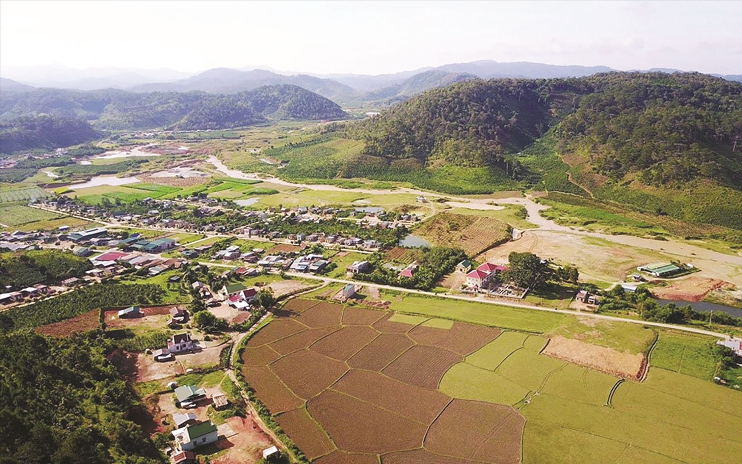 Tiếp tục cải thiện rõ rệt đời sống và nâng cao sinh kế của Nhân dân là một trong nhiều mục tiêu Chiến lược công tác dân tộc giai đoạn 2021 - 2030, tầm nhìn đến năm 2045 đề ra.