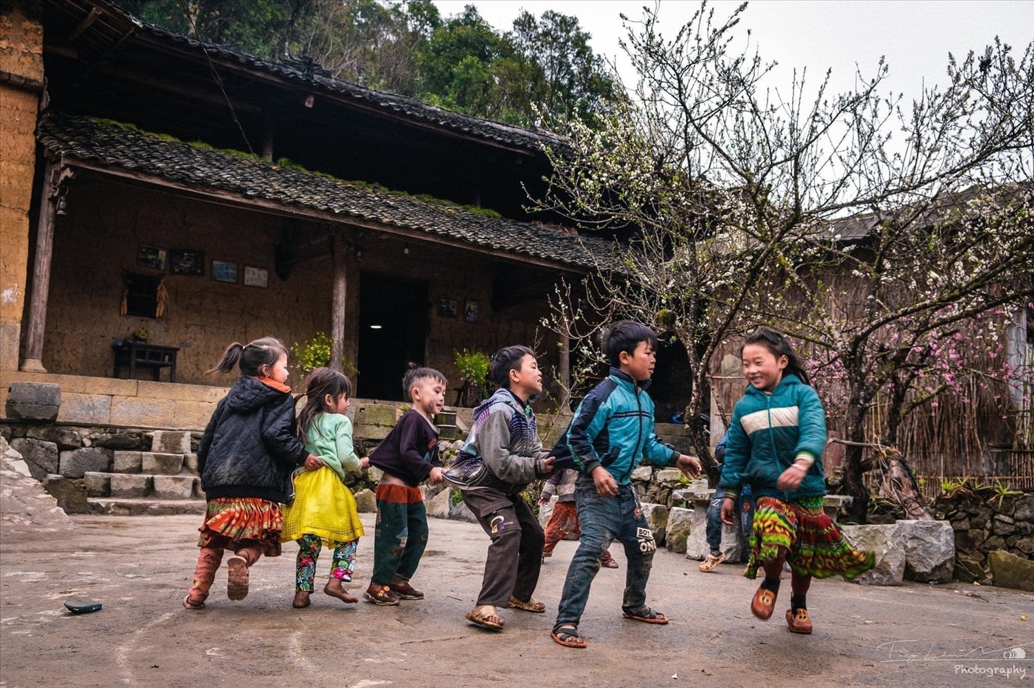 Du lịch cộng đồng mang tới cho du khách nhiều trải nghiệm thú vị về văn hóa, phong tục tập quán của người dân các DTTS. (Ảnh TL) Du lịch cộng đồng mang tới cho du khách nhiều trải nghiệm thú vị về văn hóa, phong tục tập quán của người dân các DTTS. (Ảnh TL)