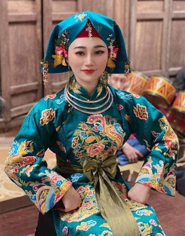 Cô đồng Online Trương Hương ở phường Hiến Thành (thị xã Kinh Môn, Hải Dương) 
