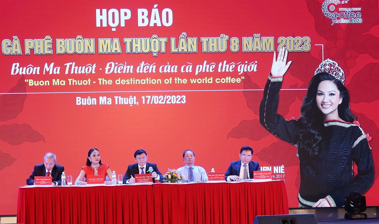 Quang cảnh buổi Họp báo