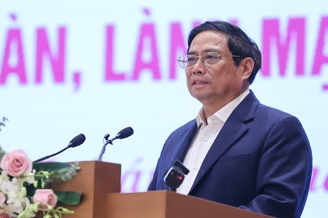 Thủ tướng: Thị trường bất động sản phải hài hoà lợi ích giữa Nhà nước, người dân, doanh nghiệp - Ảnh 3. Thủ tướng: Thị trường bất động sản phải hài hoà lợi ích giữa Nhà nước, người dân, doanh nghiệp - Ảnh 3.