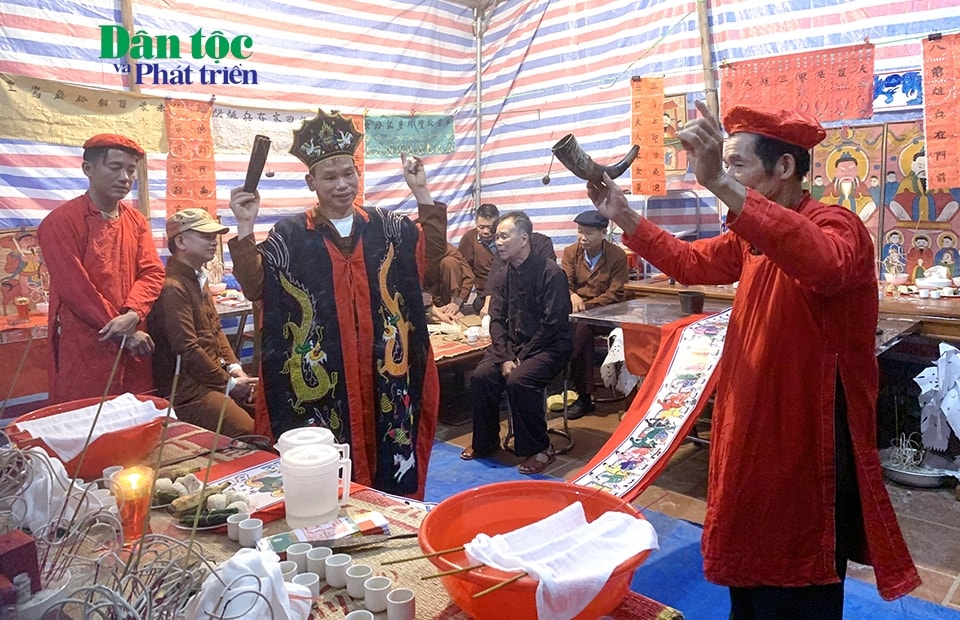 Độc đáo Lễ Cấp sắc của người Sán Dìu