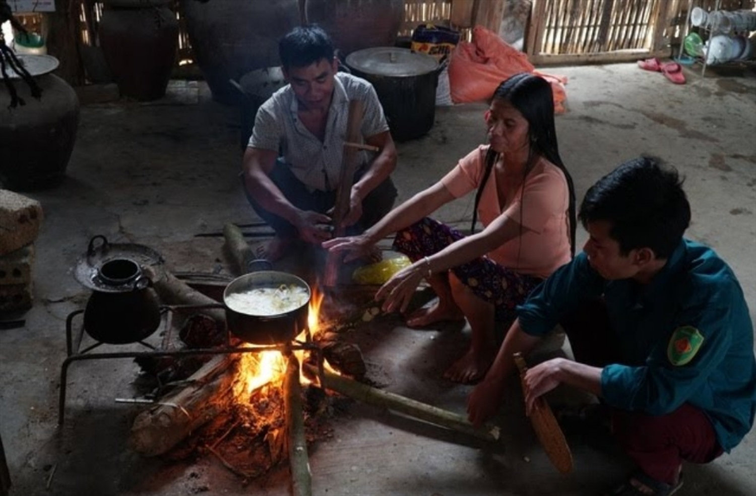 Đời sống của đồng bào các DTTS ở vùng sâu, vùng xa vẫn còn nhiều khó khăn