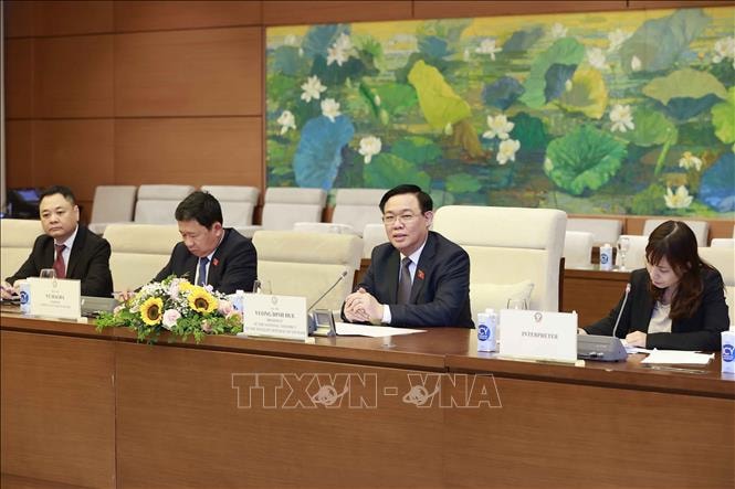 Chủ tịch Quốc hội tiếp Đoàn công tác của Liên đoàn các tổ chức kinh tế Nhật Bản - Ảnh 3.