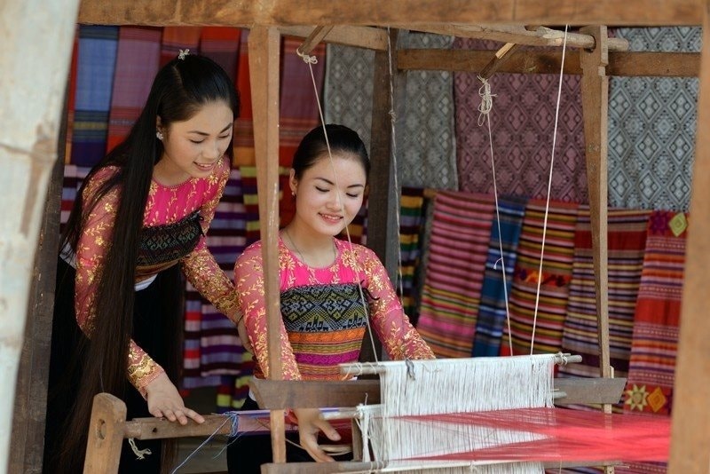 Sắc màu thổ cẩm Mai Châu. (Ảnh MH) Sắc màu thổ cẩm Mai Châu. (Ảnh MH)